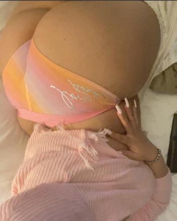 Nani, 22  female escort, Racine