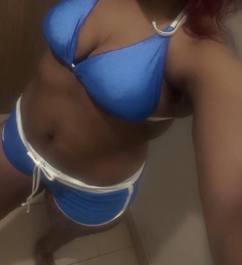 Hershey , 25  female escort, Racine