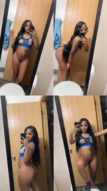 Kacey, 20  female escort, Racine