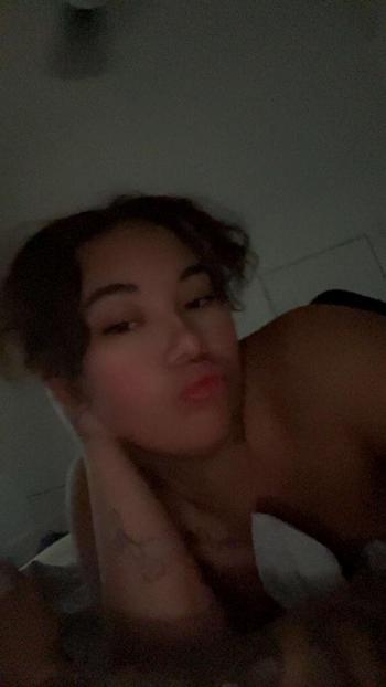 Mia, 25  female escort, Racine